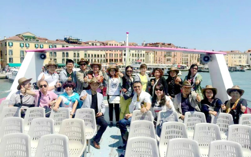 容聲集成吊頂經(jīng)銷商歐洲游