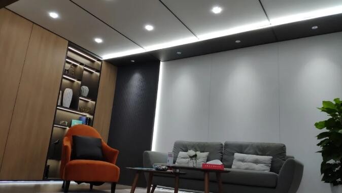 容聲無膠大板客廳