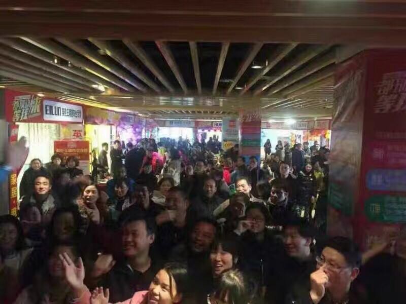 句容容聲，全城瘋搶