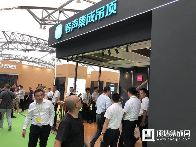 嘉興展 | 容聲集成吊頂：顛覆傳統(tǒng)，領(lǐng)銜集成吊頂大板2.0時代